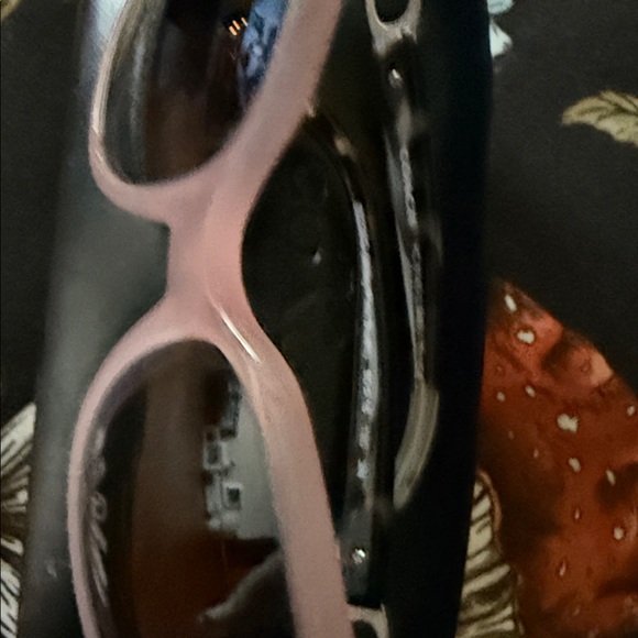 The Coach Tea Rose Sunglasses in Pink with a Gray Gradient Lens - with case!! - Picture 5 of 8